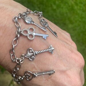 Sterling silver and diamond key charm bracelet